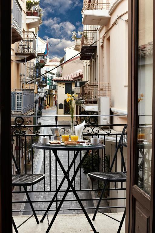 Pension Isabo Нафплион Экстерьер фото